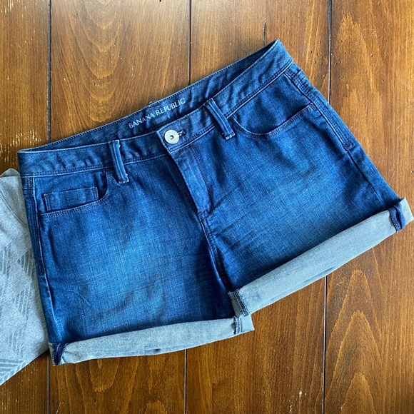 Banana Republic Rolled Cuff Skinny Shorts, 28 - Picture 4 of 6